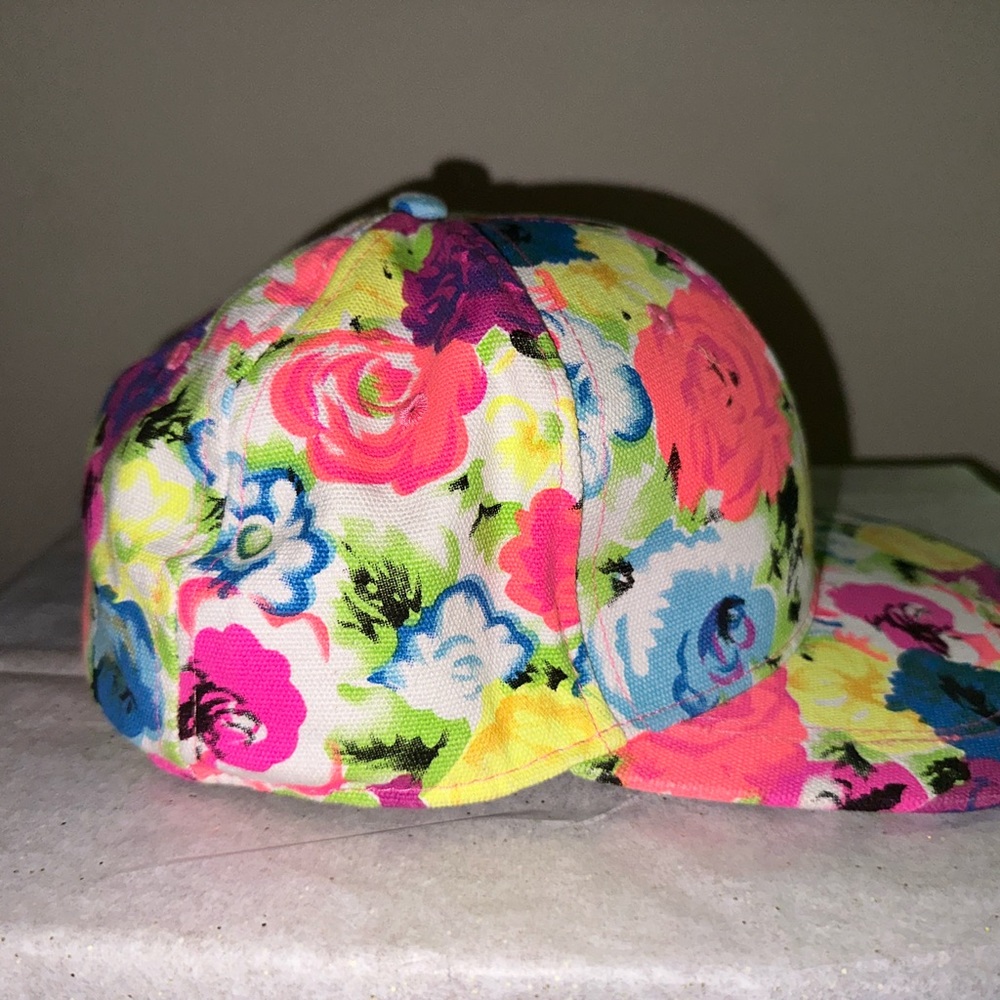 hat - Picture 2 of 5